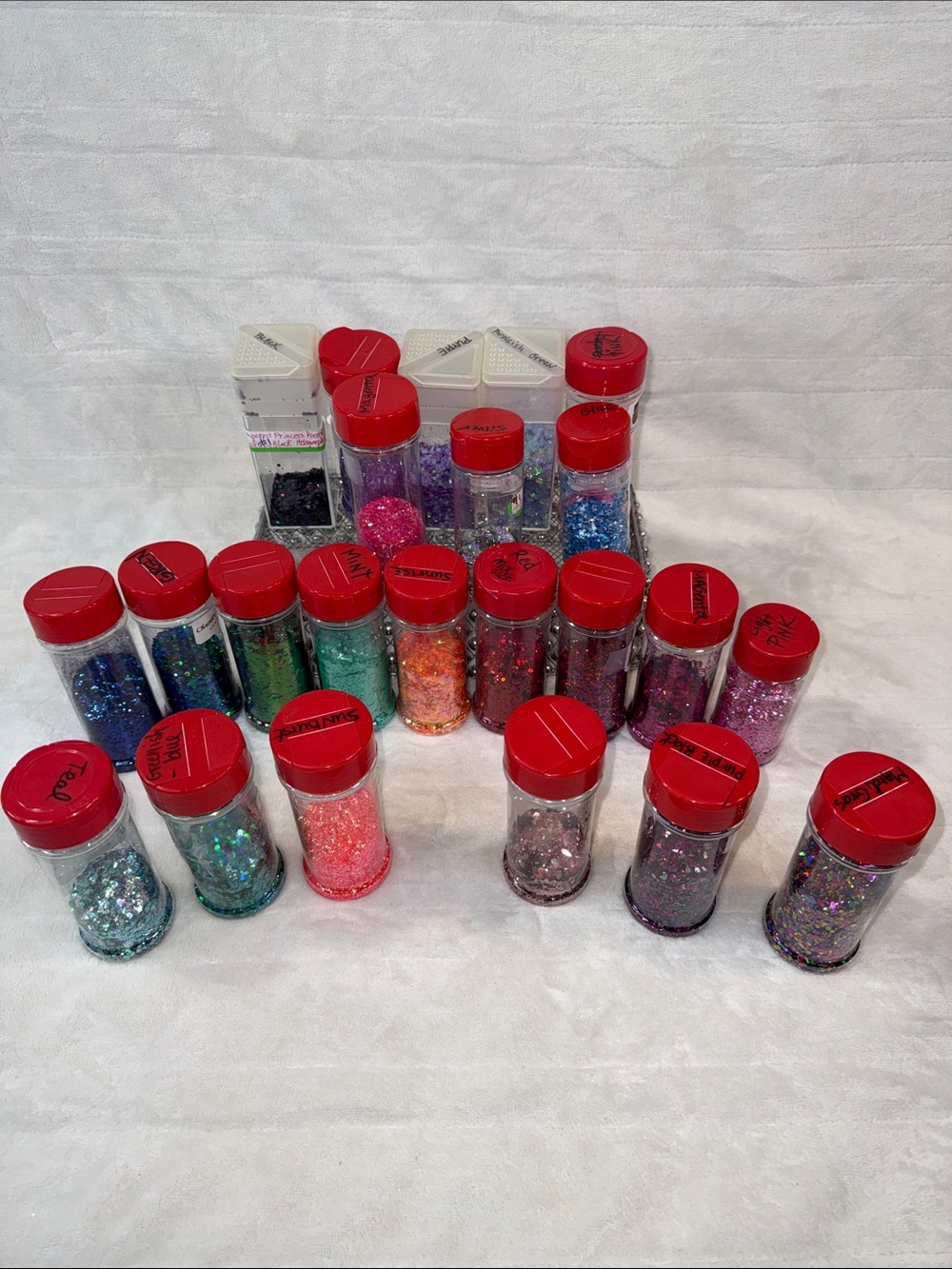 23 Containers of Glitters lot- Multi Colors.Most less than 1/2 full. ALL CHUNKY - Picture 3 of 3
